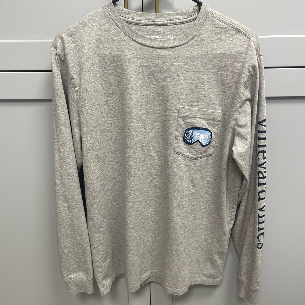 Vineyard Vines Men’s Long Sleeve Pocket Tee – Size Small